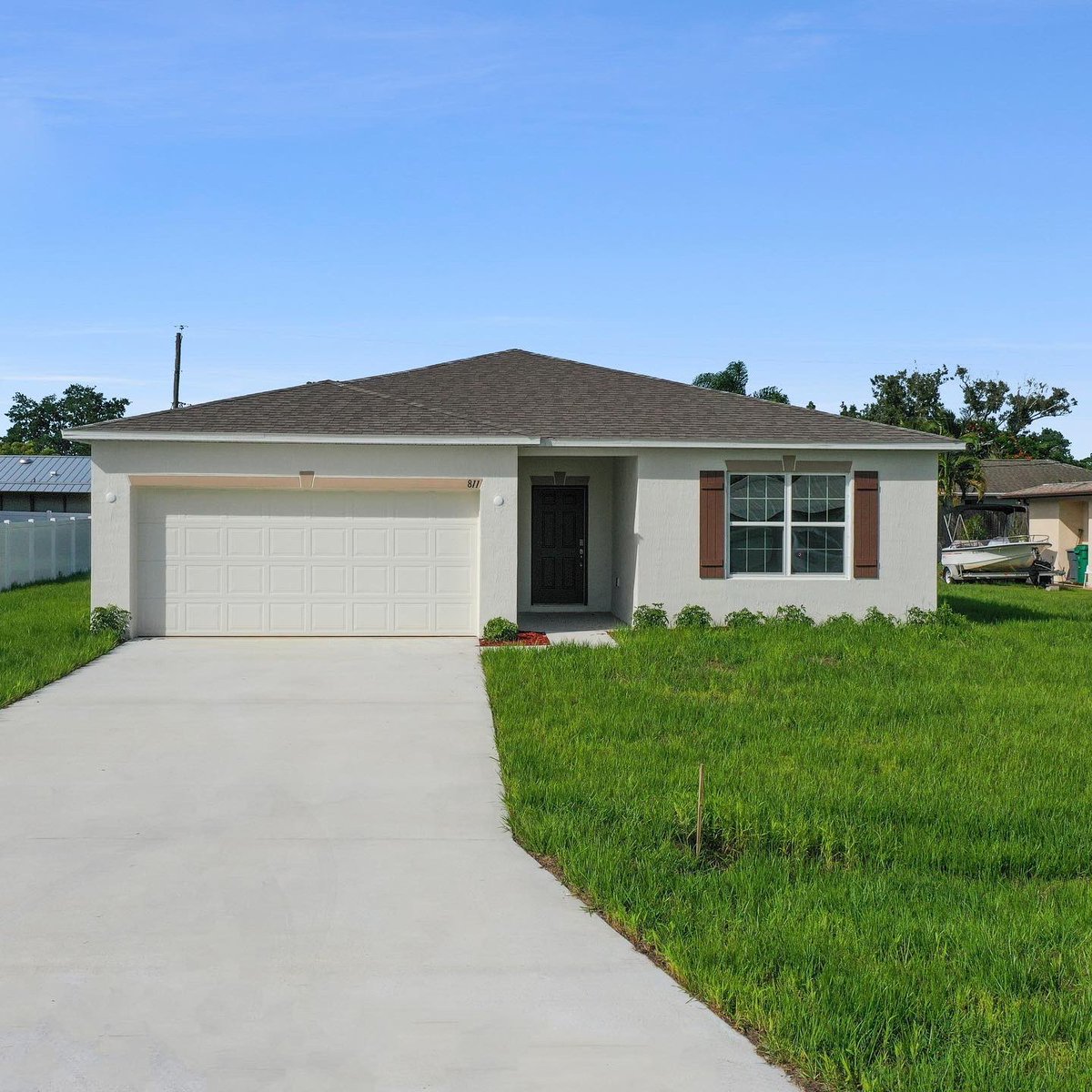 JeffCorriolan's tweet image. #JustListed Brand new home in the city of #PortSaintLucie listed for rent $3500/month. This home is a 3 BD | 2 BA. NO association approval needed. Move in today! 

#JCSalesTeam
📞 305-542-6470
📧 Jeff@JCSalesTeam.com
JCSalesTeam.com