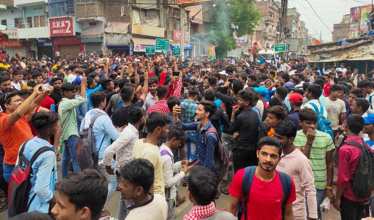 सेना के नाम पर वोट माँगने वालों ने सेना को मजाक बना कर रख दिया. #AgnipathScheme