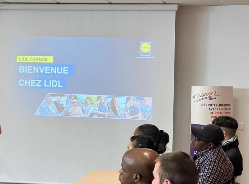 🎯 @pole_emploi #Versailles  organise le #recrutement d'équiper polyvalent pour l'enseigne <a href="/lidlfrance/">Lidl France</a> de <a href="/Saintcyrlecole/">Saint-Cyr-l'École</a>. 
@poleemploi_IDF mobilise le dispositif de la #POEI comme  levier pour adapter les compétences des demandeurs d'emploi
#CEJ #DELD