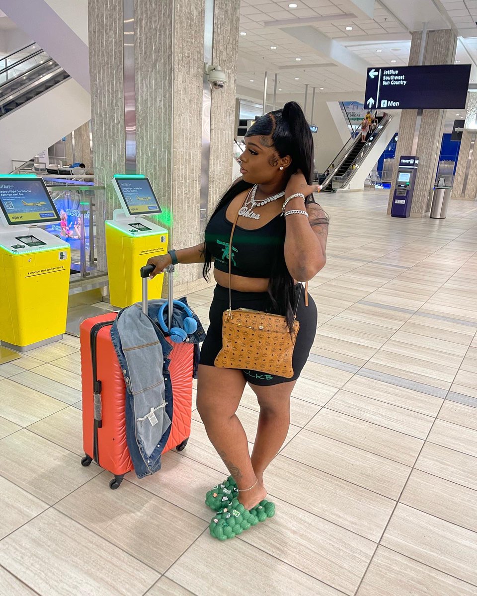 chinabaeeex3's tweet image. Flights Over Feelings💚✈️ 
#neworleans
#girlstrip2k22
#LLKB