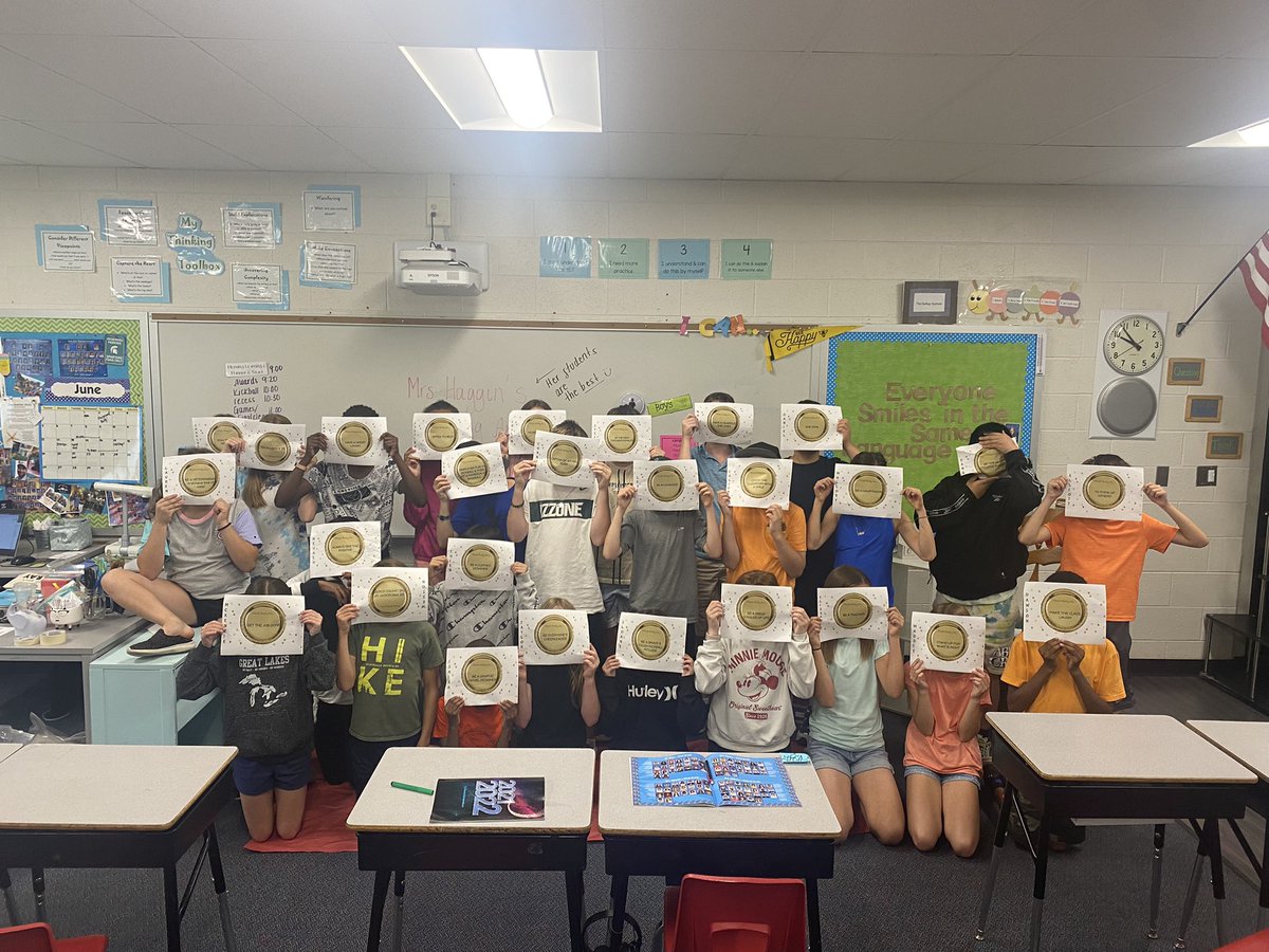 #dolsenthinkers were celebrated individually with our Paper Plates Award Ceremony 🤩!