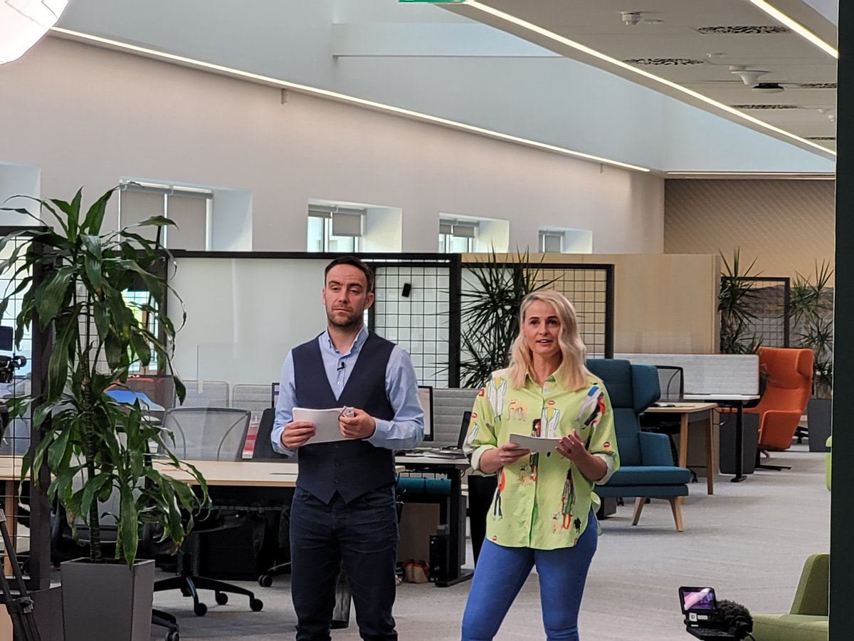 RDIhubIreland's tweet photo. Behind the scenes📽️at the RDI hub last week!📢
The @JEP_ie #JuniorEntrepreneurshipProgramme aired live from the RDI hub, where #primaryschoolstudents got to experience what it's like to set up a #business.
Such an amazing event, we were delighted to have been involved! 👏👏👏 https://t.co/7hO1hARZ5J