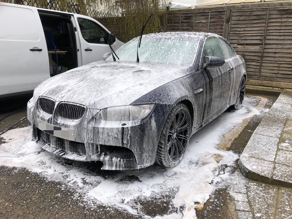 MuscleWash's tweet photo. Bringing Back That New Car Feeling ✨

#Mwsuperwash #supercars #supercarsoflondon #cars #carporn #carsofinstagram #love #luxury #blacklist #horsepower https://t.co/h1jrmimHuD