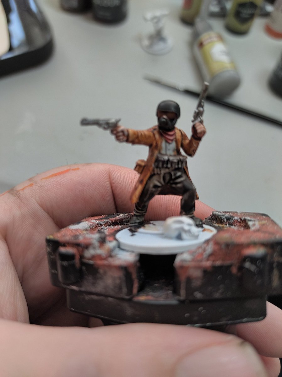 Perko995's tweet photo. @joindicebreaker #dicepainter @KubeWhelan @notthevampire @doesdarkmagic joining in the chaos with my badass space cowboy for #stargrave https://t.co/uGkH5baww5