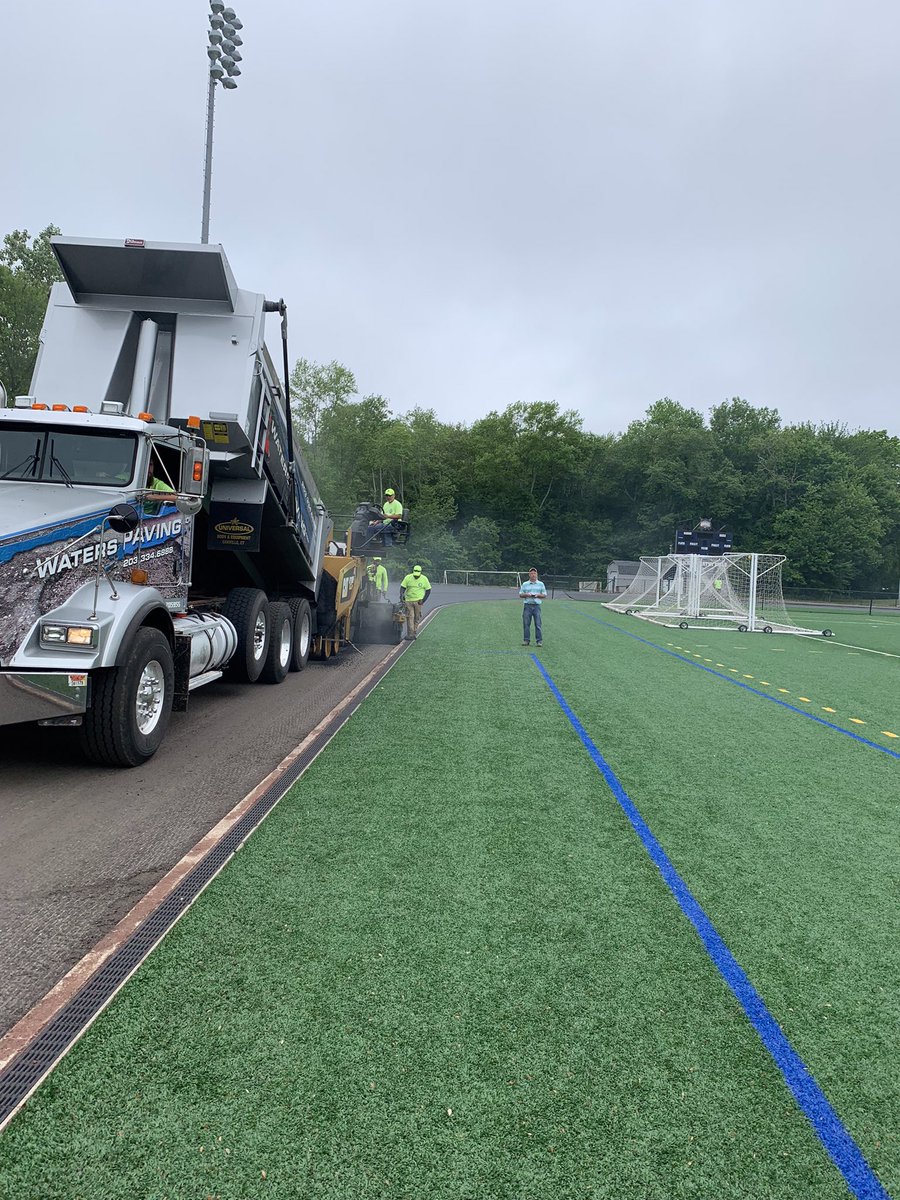 PavingWaters's tweet photo. Paving at the Mansfield High School track! #ctpaving #waterspaving #🏃‍♂️ https://t.co/141ZV1PqzK