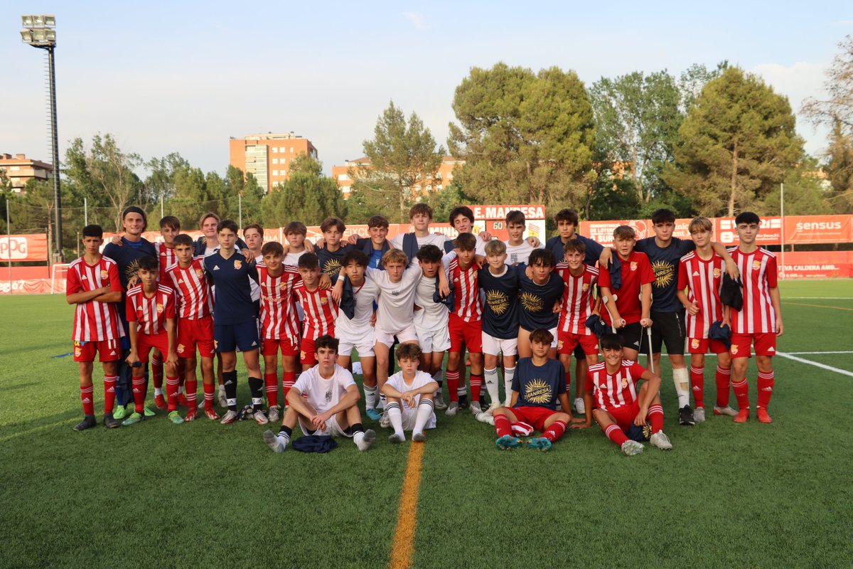 ⚽️Aquest cap de setmana s'ha celebrat el torneig #ManresaCup de futbol juvenil, que ha enfrontat el CE Manresa, el CF Pare Ignasi i l'institut americà Regis High School.

Un cap de setmana ple d'esport, companyonia i patrimoni.

<a href="/Cemanresa1906/">CE Manresa</a> <a href="/ajmanresa/">Ajuntament de Manresa</a> <a href="/VarsitySE/">Varsity</a>
