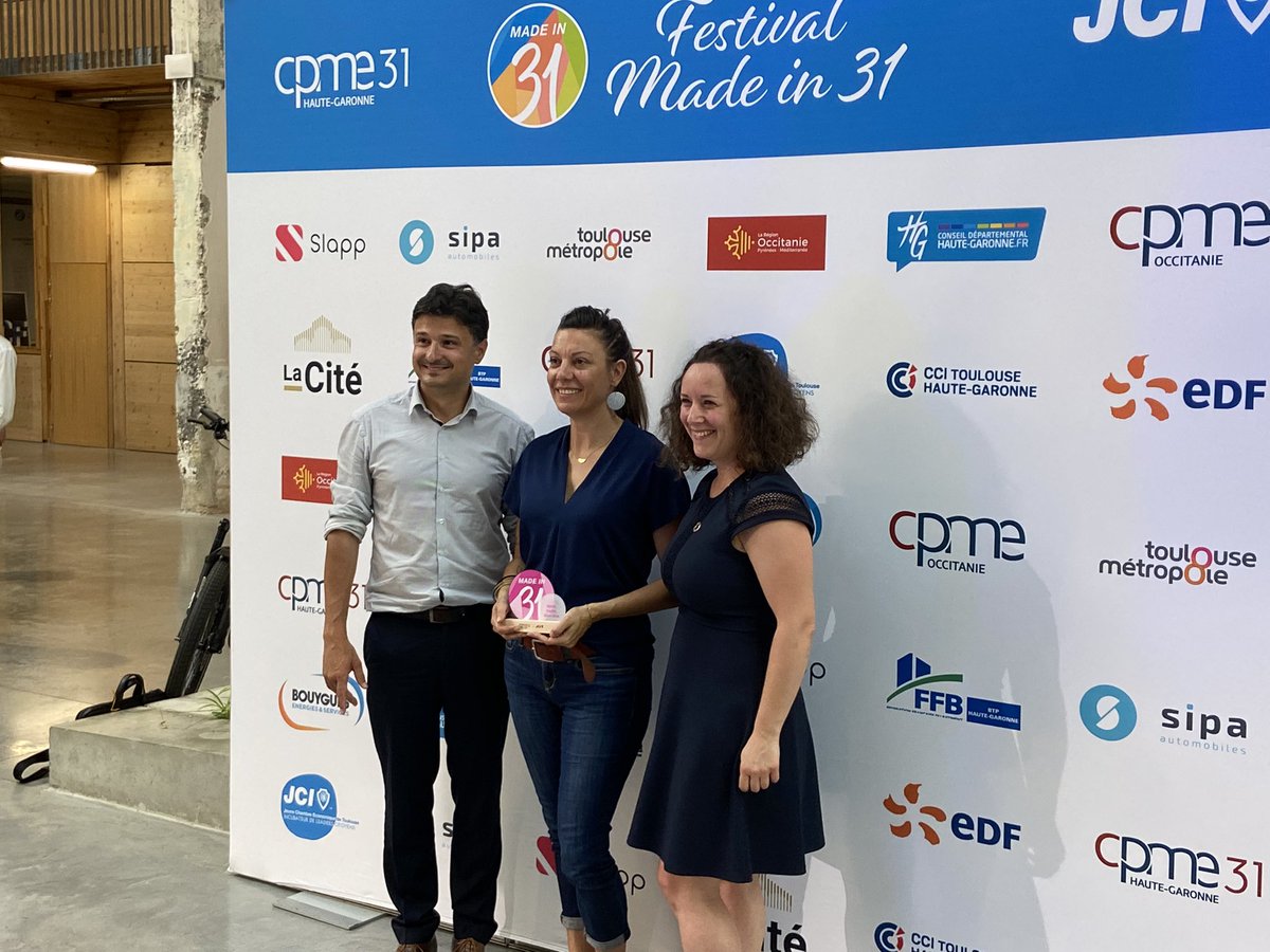 <a href="/Carl_Mesias/">Carlos Mesias</a> et <a href="/JCEToulouse/">JCE Toulouse</a> pour remettre le trophée du #BienEtre du festival <a href="/Madein_31/">MADE IN 31</a> 
Des valeurs de #DD et #Respect de l’#Humanité de la <a href="/JCE_France/">jce_france</a> largement partagées par <a href="/Bouygues_ES/">Bouygues Energies & Services</a> dans nos réalisations au quotidien