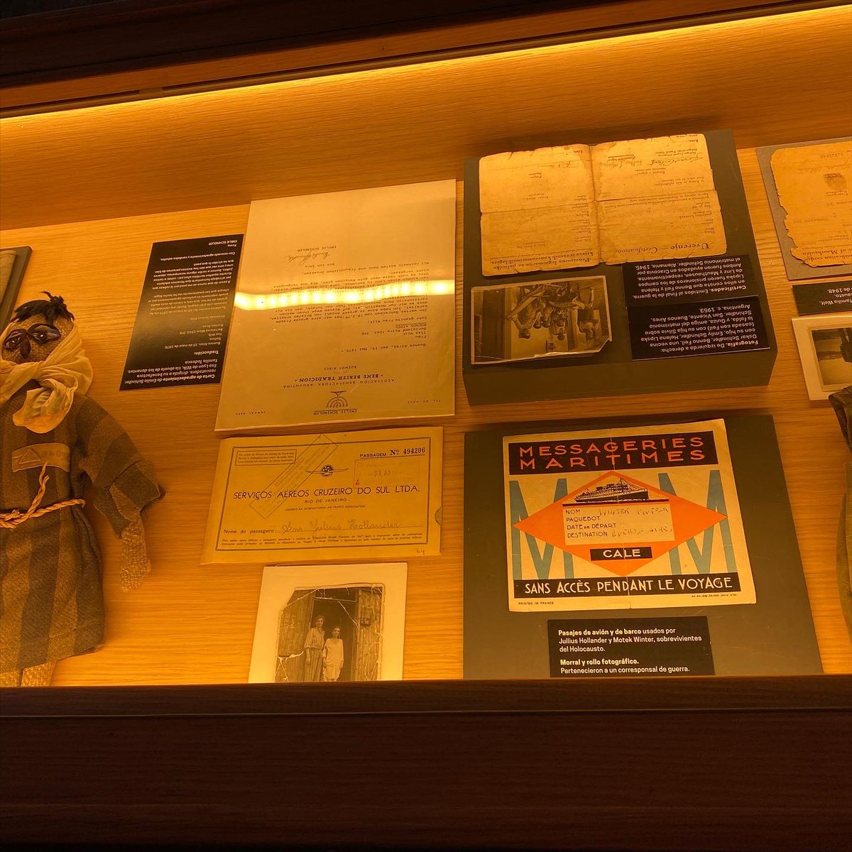 jradicalcaba's tweet photo. Emocionante la jornada de ayer en el @museoshoa de la Ciudad de Buenos Aires.

Una gran visita que configura el punto de partida de acciones positivas para seguir militando la Vida y La Paz, como marca nuestra Historia. ¡Gracias Tomás Pener por la invitación! https://t.co/1VvJ8hjHo5