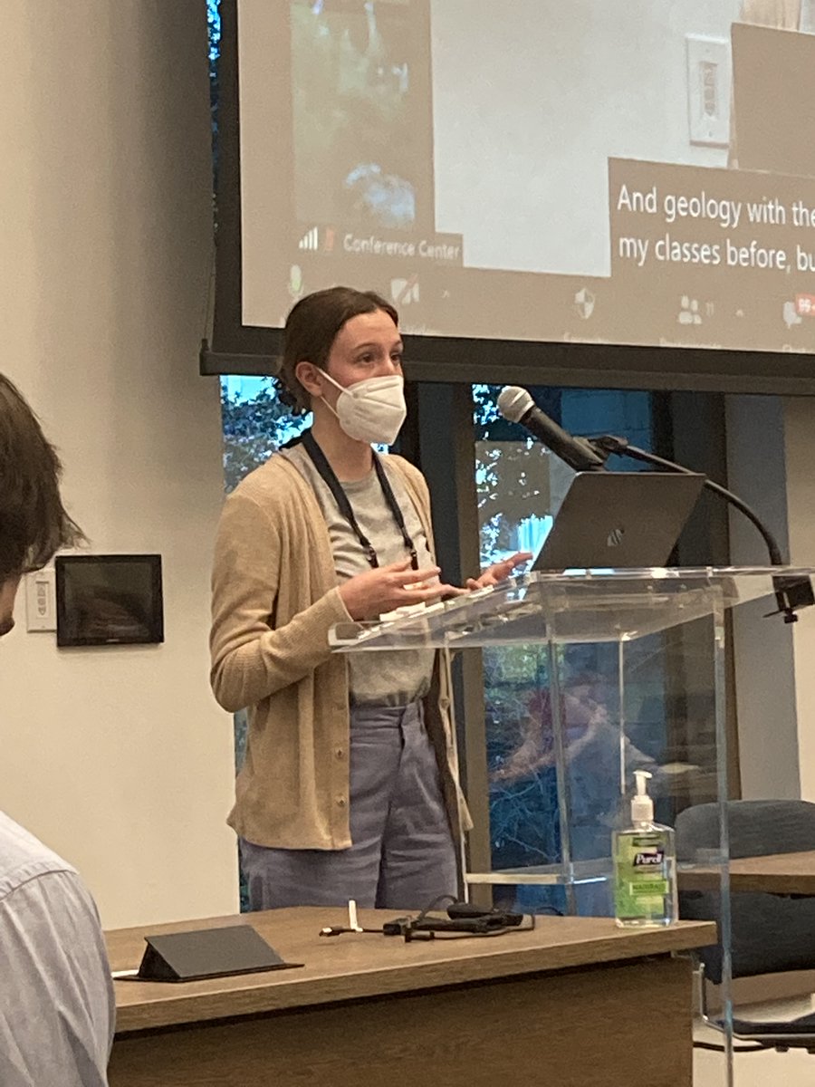 A few of the ways we celebrated World Ocean (every)Day over the past week 🌊🧭🦠🧲😀 Pics featuring our amazing #NHRE <a href="/NMNH/">Smithsonian NMNH</a> intern aka wondergrad @gianna_greger collecting modern magnetotactic bacteria samples and presenting group work at #SciOD_IMPACT 
smithsonianmag.com/blogs/national…