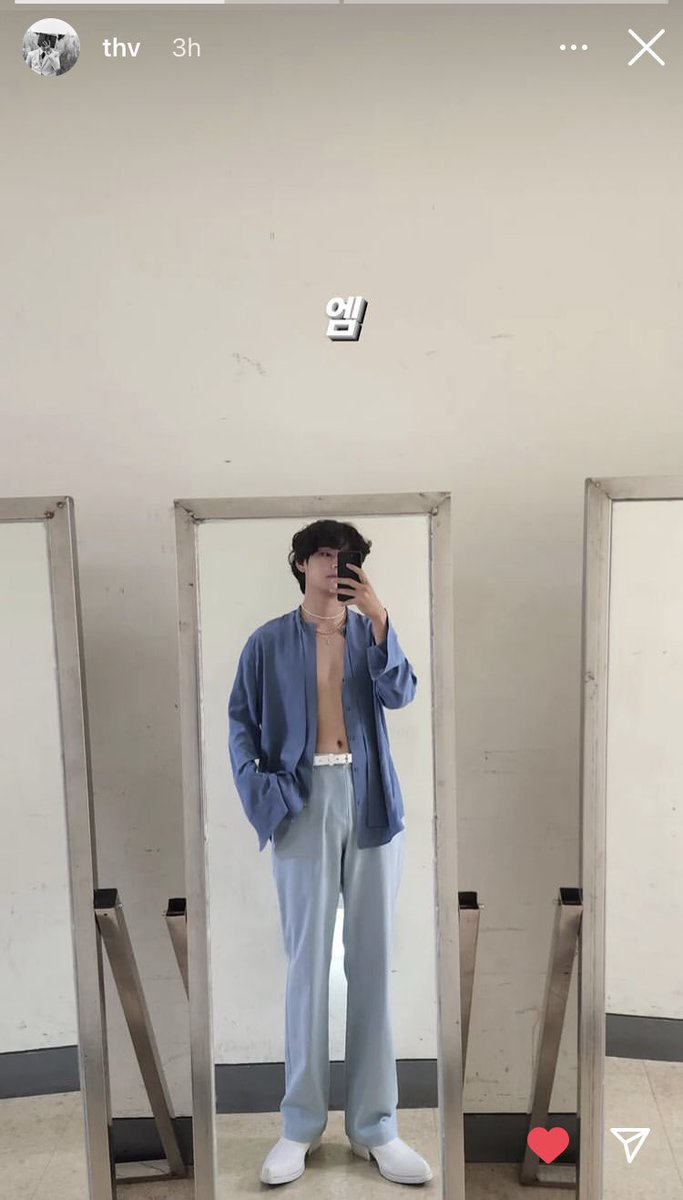 Susie_ARMY7's tweet photo. Woah Chapter 2 does = Naked Bangtan!😳 What the actual F*CK! Instagram user “thv” needs to calm down🥵 ...............Or Not 🤷🏻‍♀️😉#TAEHYUNG #V #NotSoGoodBoy https://t.co/BzotsvT5n4