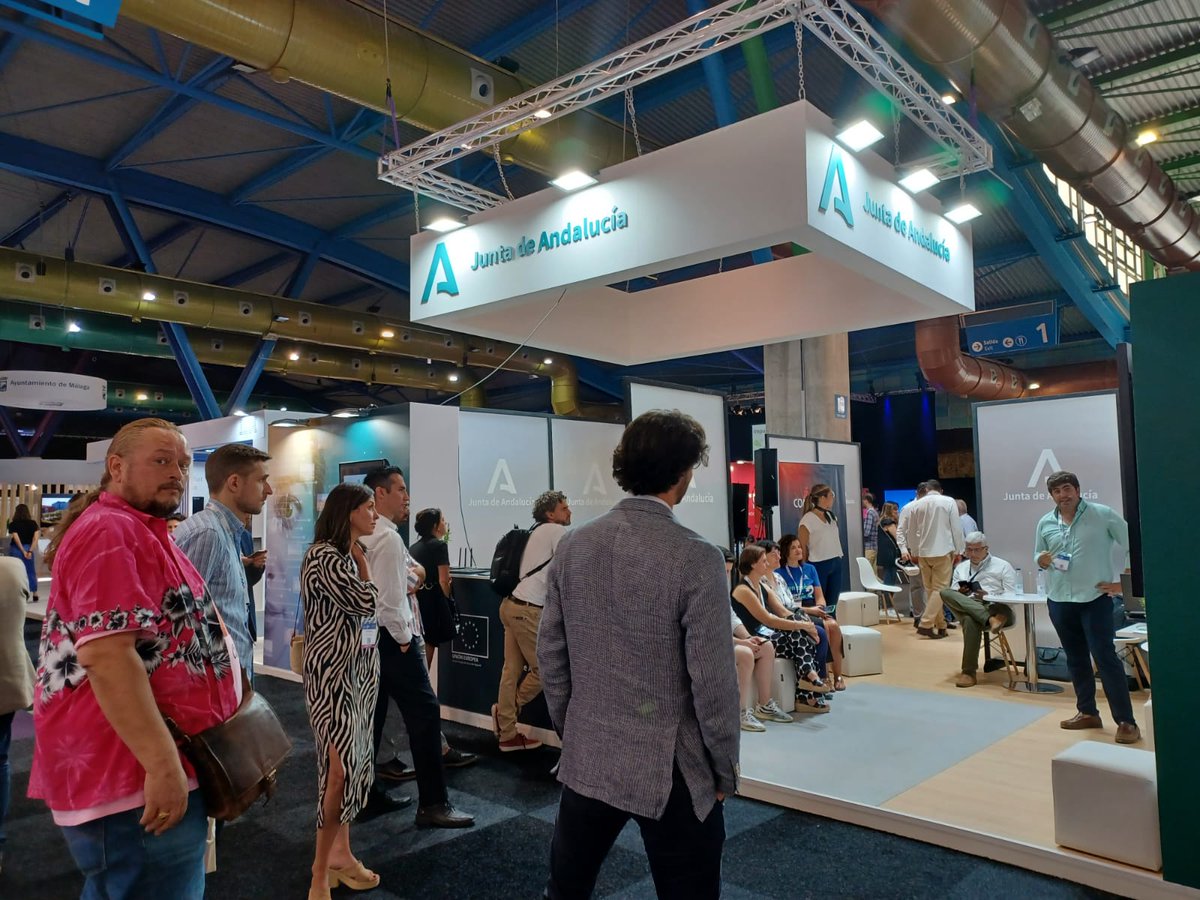 Excelente presentación👏 sobre #DAOs 3.0 en #DES2022 muchas gracias 🙌 <a href="/FernandoTeson/">Fernando Tesón de Troya</a> <a href="/vicoxlegal/">Vicox</a> por colaborar con <a href="/aemprende/">Andalucía Emprende</a> #startups 🚀 <a href="/DES_show/">#DES2026</a>