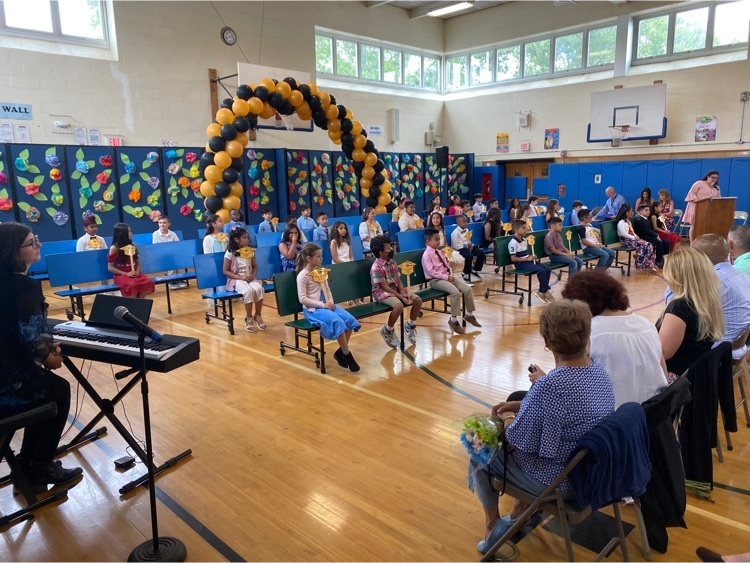 WhufsdRams's tweet photo. Congratulations to our third-grade students who are Moving Up today! #RamPride #RamResolve @CornwellAveES @WHGWashington https://t.co/RRvEb65zcB