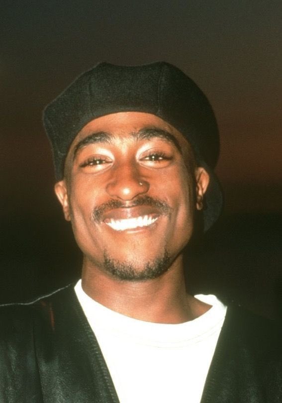 mefeater's tweet photo. Happy Birthday to the legend, Tupac Shakur. Today he would have been 51 years old. RIP King 🖤 https://t.co/7O8A59OZzj