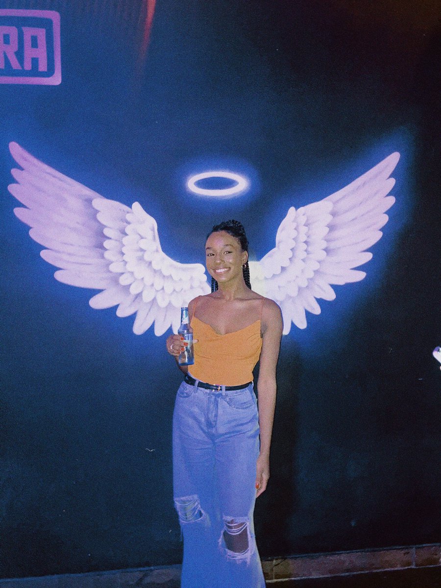 👼