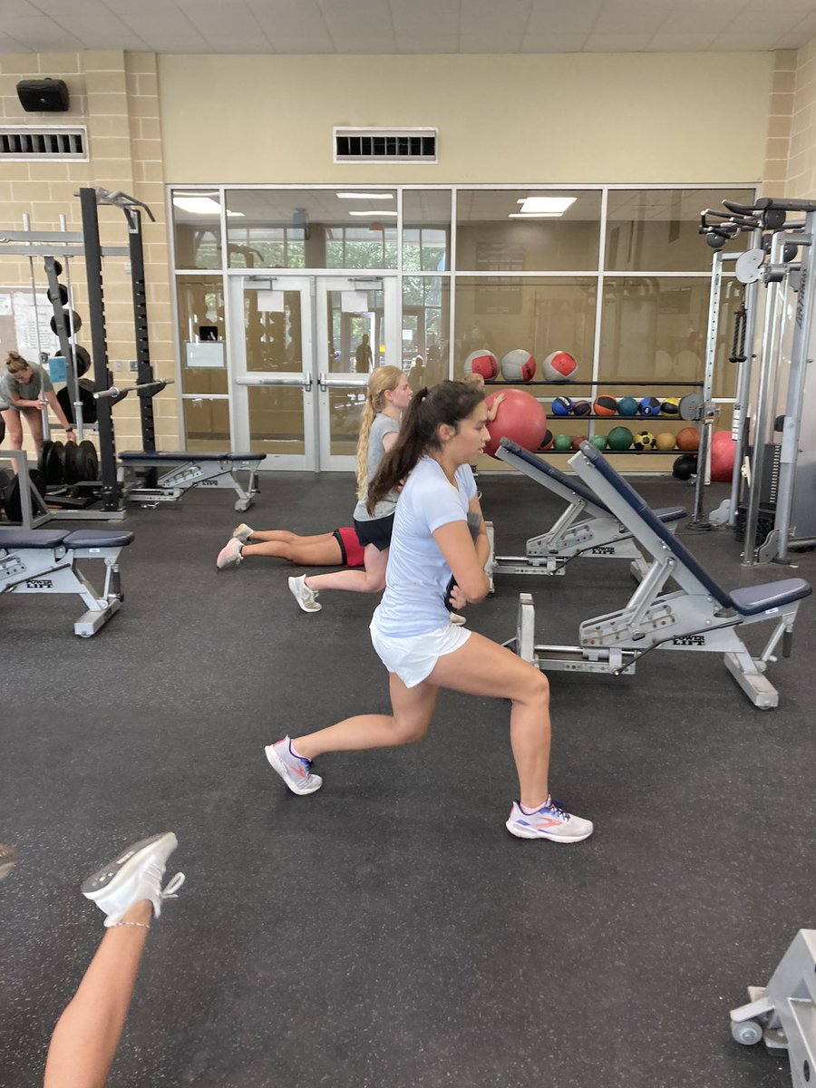 ✅Athlete of the week Madi Coker!!✅Perfect attendance pic 2!!    ✅ALL girls working hard 
✅completed week 2 <a href="/LeechStan/">Boerne ISD Athletics</a> <a href="/GirlsCharger/">Champion Charger Girls Basketball</a> <a href="/ChampionVBall/">Charger Volleyball</a> <a href="/ChampionSoccer/">We Are Champion Soccer</a>