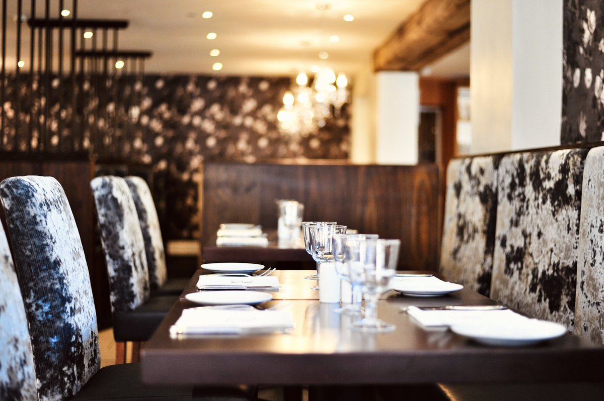 roccostickhill's tweet photo. This weekend is all about Dad!❤️

Left it till last minute or still pondering over that perfect gift for him? 
We still have a couple of tables available or gift cards available in multiples of £25❤️ https://t.co/Eq1J78YyDm