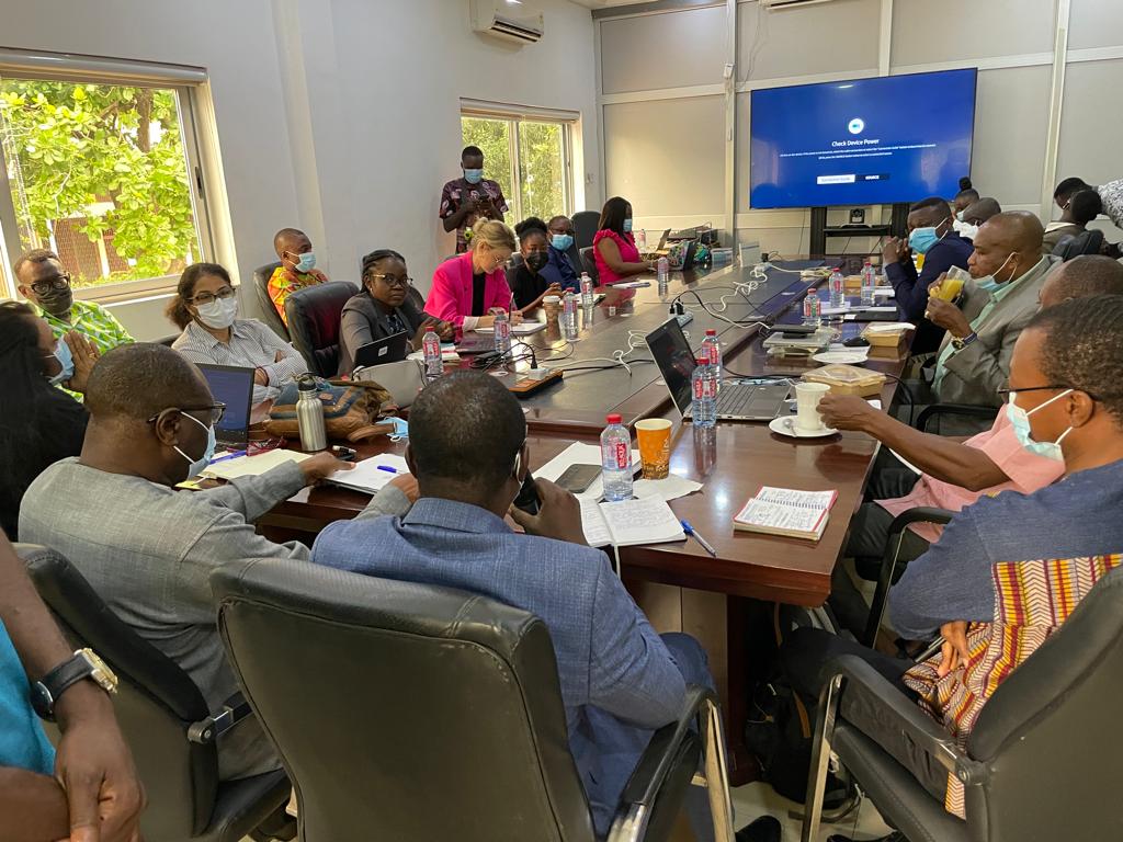 glrssmp's tweet photo. As part of the Ghana Landscape Restoration and Small-Scale Mining Project Implementation Support Mission, the World Bank in collaboration with the EPA and MLNR PCUs met with key NGOs/ CSOs earlier today.
#glrssmp #WorldBank #mlnr #mesti https://t.co/U20RTjxAIJ