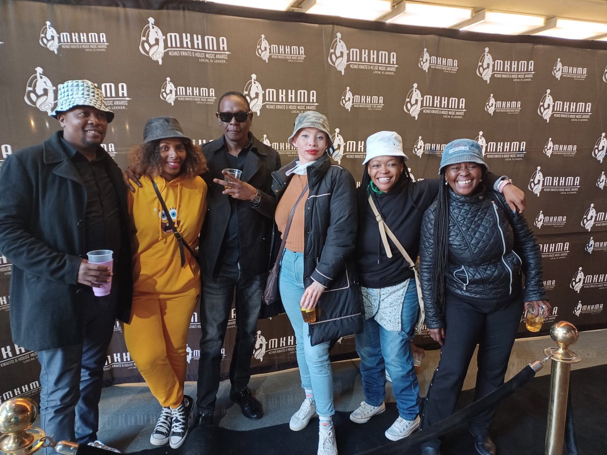 sobec_sa's tweet photo. #Holla7
#Ziwa7 
Kwaito nomination 
#SOBEC in the house
Celebrating The DNA of all SA Genres https://t.co/5nIlyNxkXb