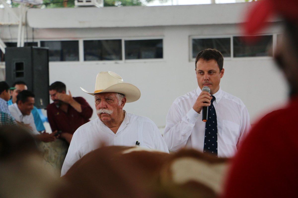SimmentalSbMX's tweet photo. #TBT #HistoriaSimmental
A propósito de la próxima 4a. Exposición Internacional en #Huimanguillo #Tabasco 2022, les compartimos fotos de la 3a. Exposición Internacional #Simmental #Simbrah realizada en 2019. https://t.co/l37wF6zUYG