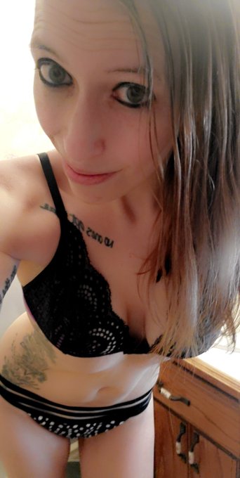 Enjoy a free week of my only fans! Subscribe today and I'll send a discount on your next month if you<a href="/tag/toohot"class="tags"><span>#toohot</span></a><a href="/tag/sexyinkansas"class="tags"><span>#sexyinkansas</span></a>