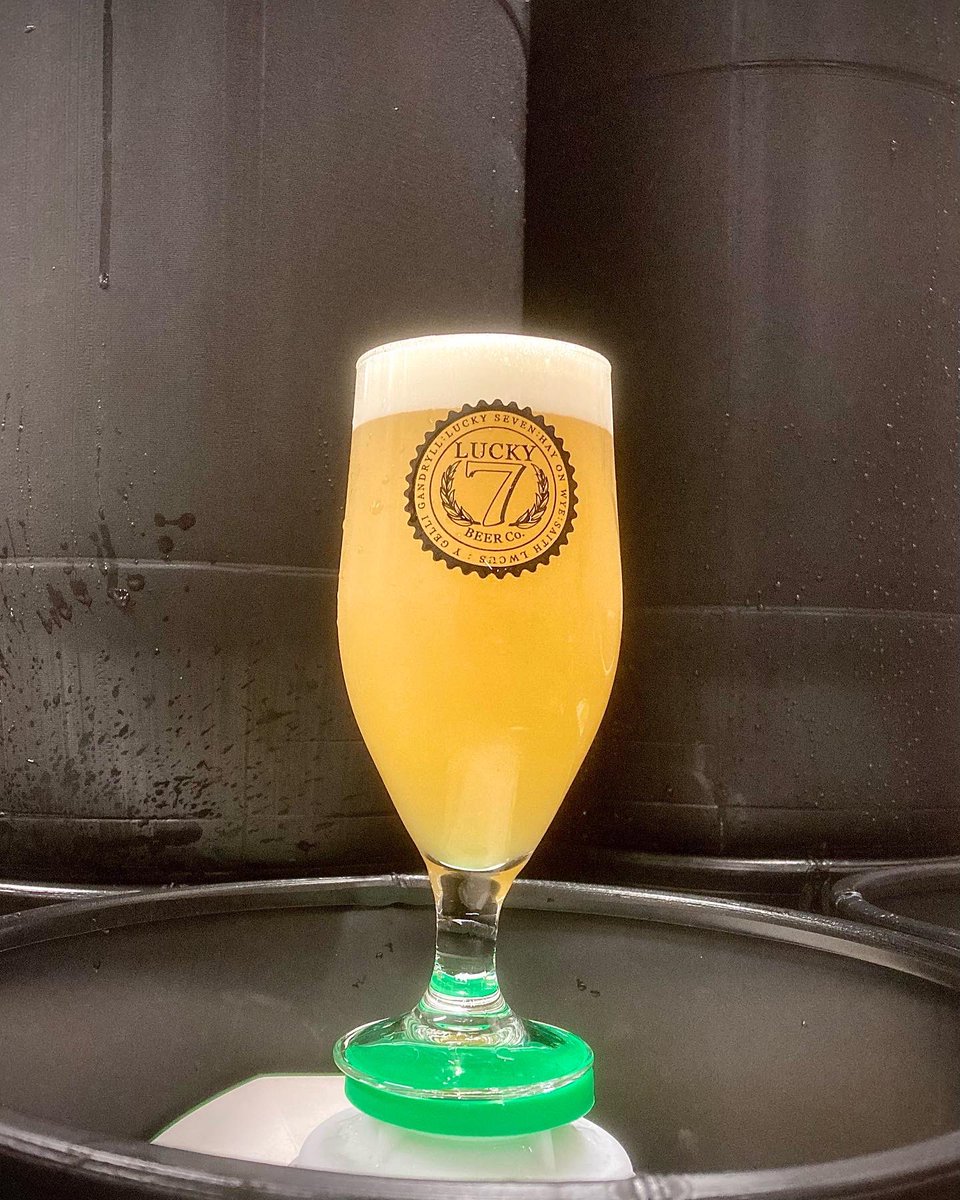 LET’S CALL THIS BEER EXACTLY WHAT IT IS!…………….
🤩🤩ROCK STEADY, BABY!🤩🤩
ROCK STEADY IPA - super soft, hazy and the fruity feels are turned up to 11. This batch has all been kegged and is already on its way to the good spots!Trade can contact us at 
Info@lucky7beer.co.uk