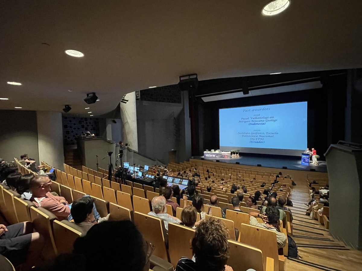 Cities on Volcanoes 11 tweet media