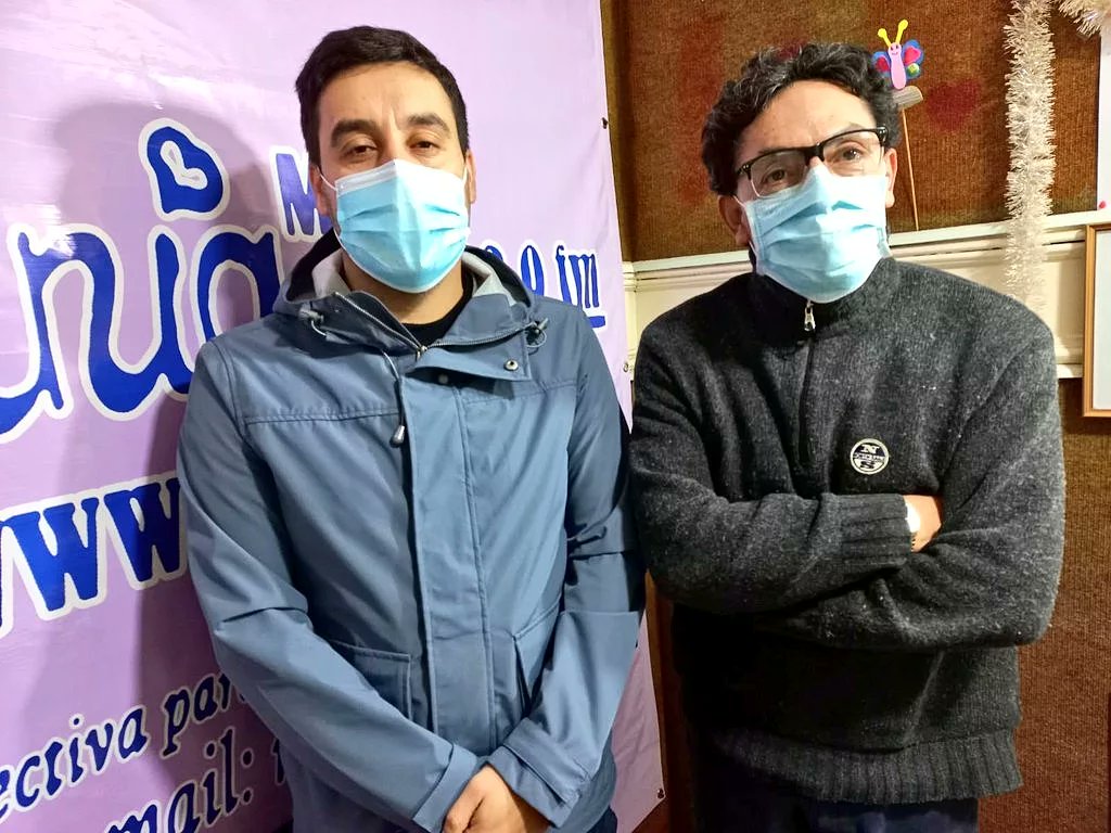 🔵En su visita a #Traiguén, nuestro jefe regional #Subdere, <a href="/victorcuevas_85/">Víctor Cuevas</a>, conversó con #RadioStefania 102.9 FM para informar a la comunidad sobre los proyectos financiados por <a href="/laSUBDERE/">Subdere</a> en la comuna, como son abastos de agua potable💧, canchas de fútbol⚽️ y nuevas veredas🏡.