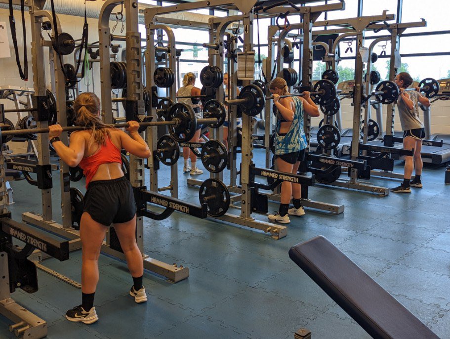 WeboStrength's tweet photo. Breakfast Club - Day #8 ✅

53 ladies were here for the second session of the day! 

Looks like we may need to get new punching bags after @kendalramey3 was done! 

@audreydunn24 led her team to victory in our teamwork challenge at the end! #Consistency https://t.co/Shpfdn7vVH