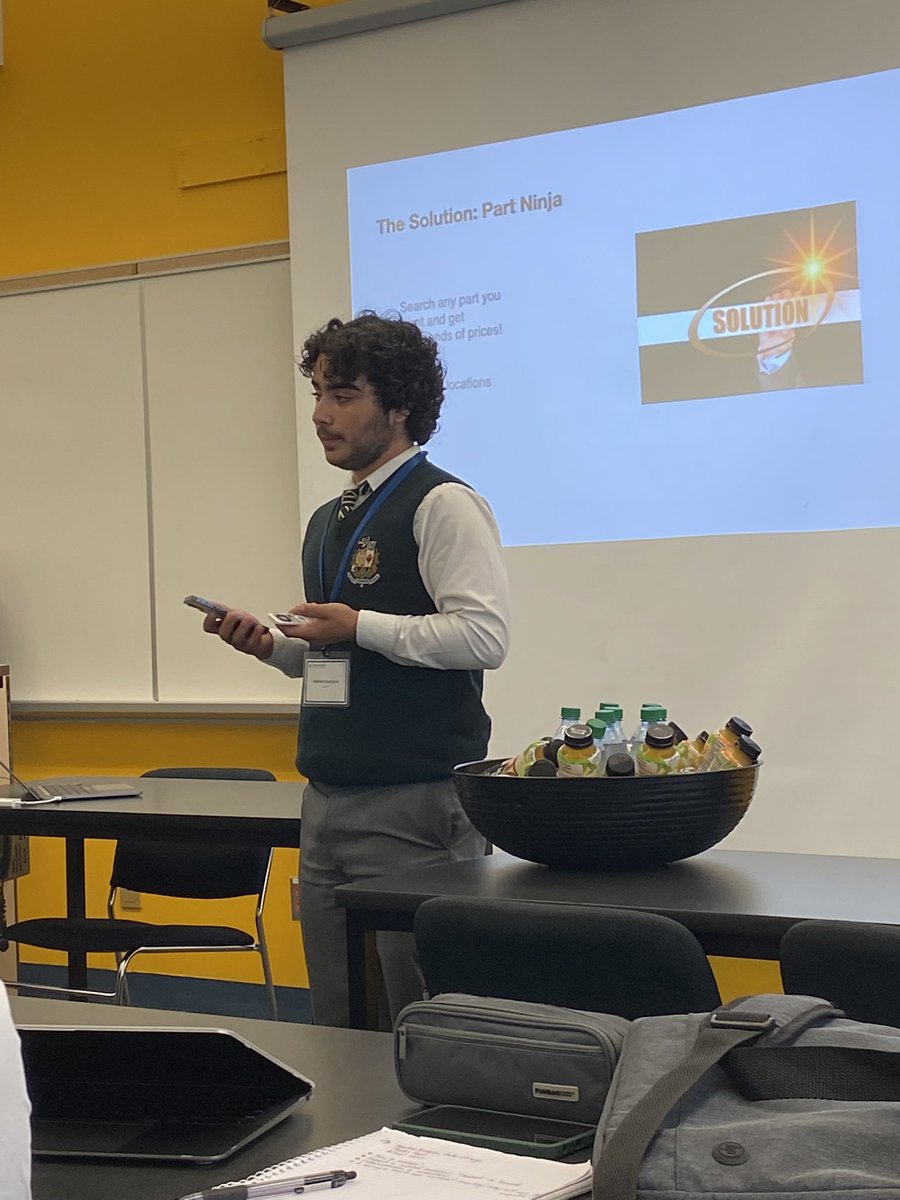 Chaminade and Brebeuf students WOW judges with their Apps developed in partnership with Apple Canada at App Development with Swift Co-Op Showcase <a href="/ChamCCS/">Chaminade College School</a> <a href="/BrebeufCollege/">Brebeuf College</a> Congratulations!.