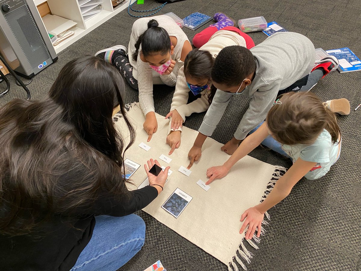 CaedmonMixed's tweet photo. Montessori Monday... come learn about nouns with us!  #CaedmonGrade1 #CaedmonGrade2 https://t.co/sORrMucSuM