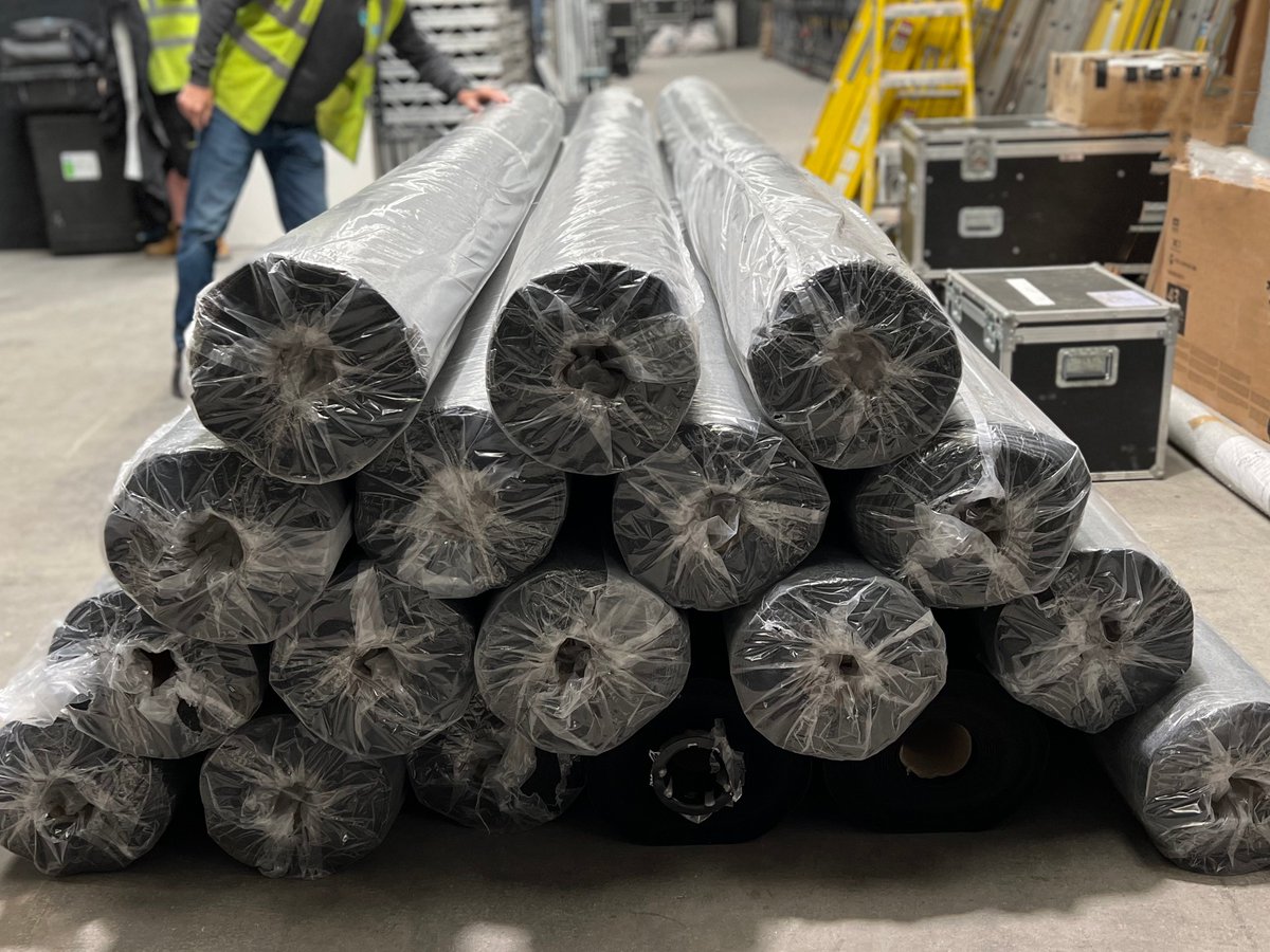 Universal Live tweet media