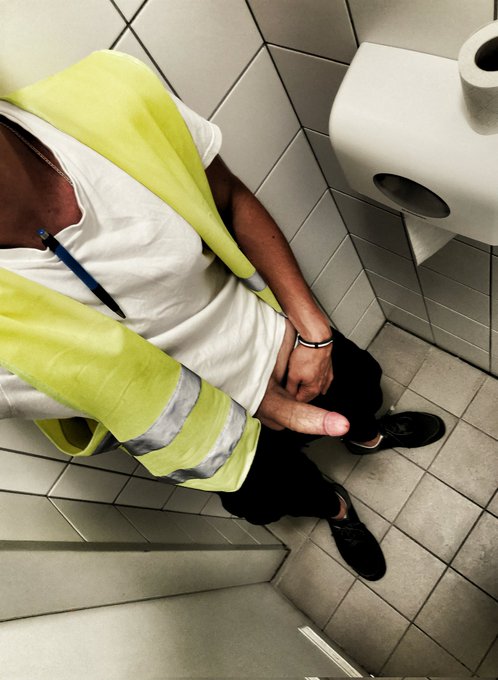 I was so horny in the work ?
Needed to jerk off. If you want to see me Cumming ???
Click here ??https://t