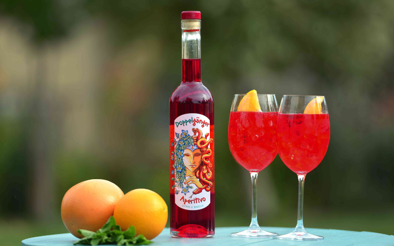 LondONtheinside's tweet photo. Spritz slushies, boozy gelato, tacos and DJ’s are all on the menu for the @doppelganger_ap  ‘Spritz Fest’ party at @doghousedistill in Battersea this Saturday! 🍹💥 https://t.co/vq1D6aCqeH https://t.co/gnInuPtQUs