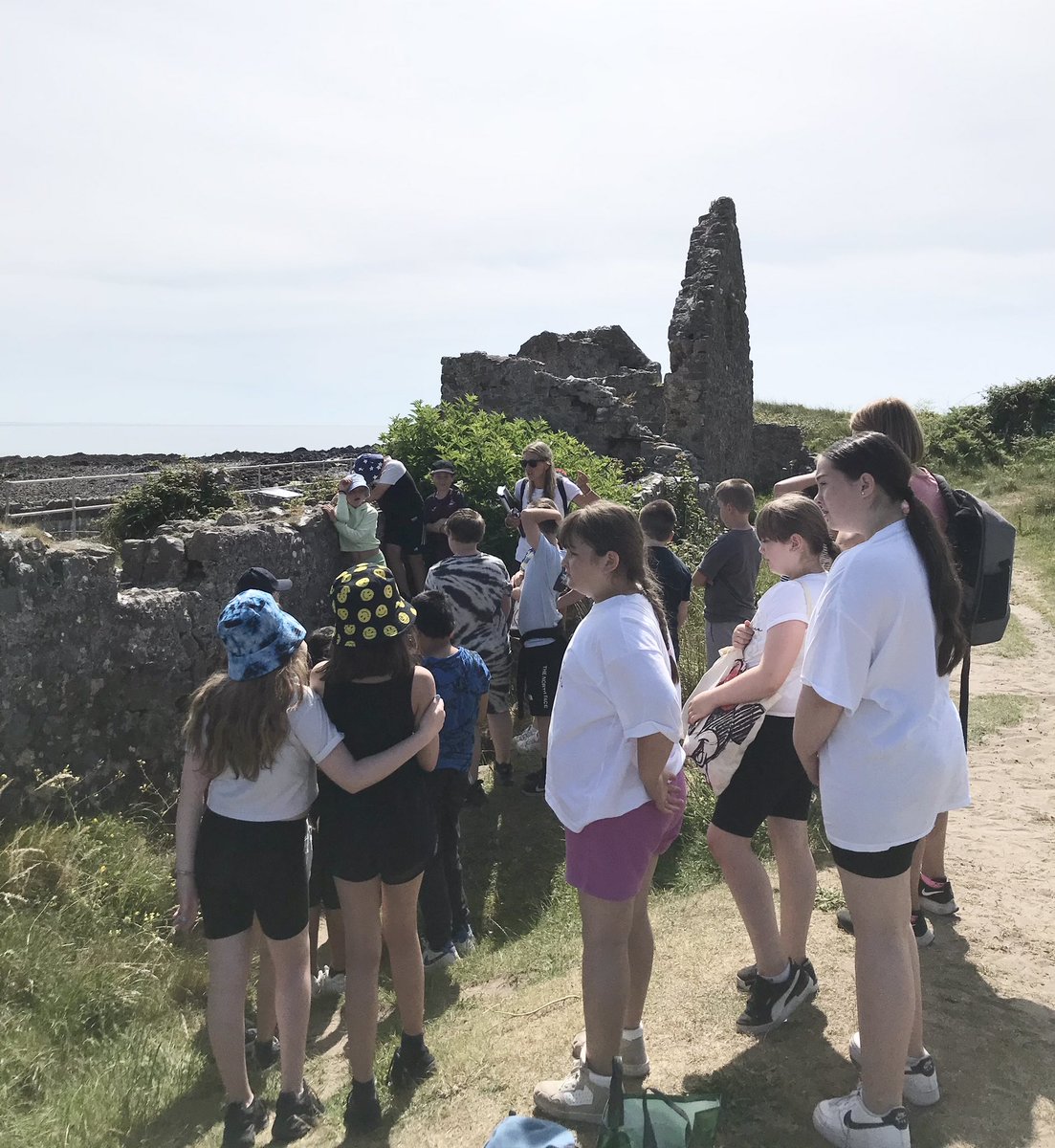 BubsyTownhill's tweet photo. Sun, sea, shipwrecks, smugglers and smiles all round for Year 5 at Port Eynon today. Thank you @GowerUnearthed for a fun, fact-filled day! #tcsyear5 #TCSHU https://t.co/wRn1kOXlE7