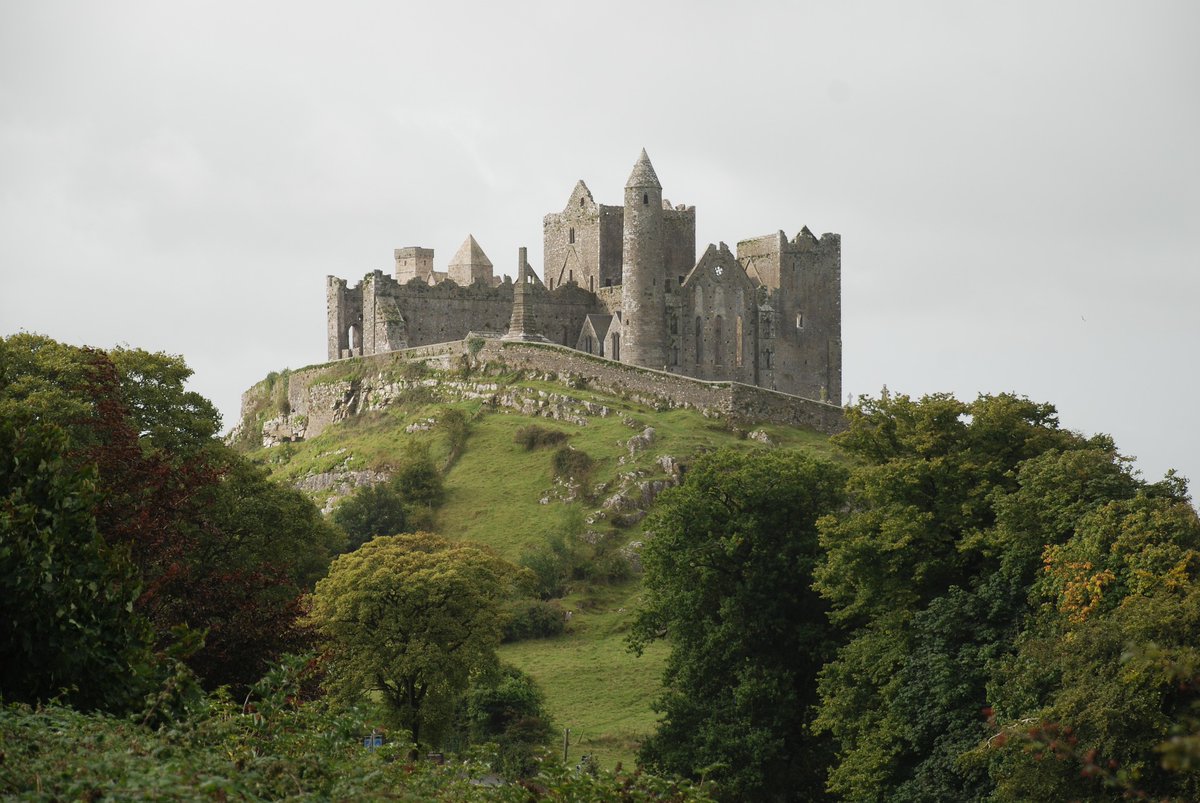 I am delighted to say that the iconic Rock of Cashel is lighting up blue for Aphasia Awareness Month on this Saturday June 18th. <a href="/DrHelenKelly_/">Dr Helen Kelly</a> <a href="/2013_Sylvius/">Joe Harbison MD</a> <a href="/noca_irl/">National Office of Clinical Audit</a> <a href="/Aphasia_Ireland/">Aphasia Ireland</a> @mollyxmanning <a href="/DLStrokeSupGrp/">Different Strokes for Different Folks 🇮🇪🇪🇺🇺🇦</a> <a href="/iaslt/">IASLT</a> <a href="/carlystroke/">Carly Davey 💜</a> <a href="/Irishheart_ie/">Irish Heart Foundation</a> <a href="/SimiStroke/">SIMI-Stroke Project</a> <a href="/opwireland/">Office of Public Works</a>
