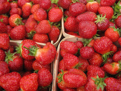 Product of the MONTH 🚨

Strawberries are a low calorie, low carb berry that are also an excellent source of vitamin C and manganese. As well strawberries contain decent amounts of folate (vitamin B9) and potassium.

keep an eye out for local u-picks opening soon!