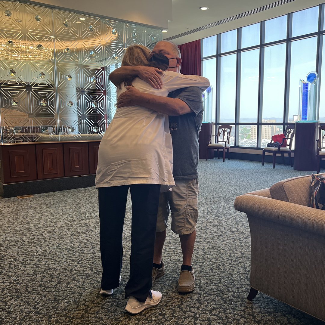 UofLHealth's tweet photo. ❤️ Michael Munday recently reunited with the team at Jewish Hospital that gave him a second chance at life. Michael was the first person in Kentucky to receive a heart and liver transplant at the same time! The procedure took a team of five surgeons about 12 hours to perform. https://t.co/Yg6fldoykc