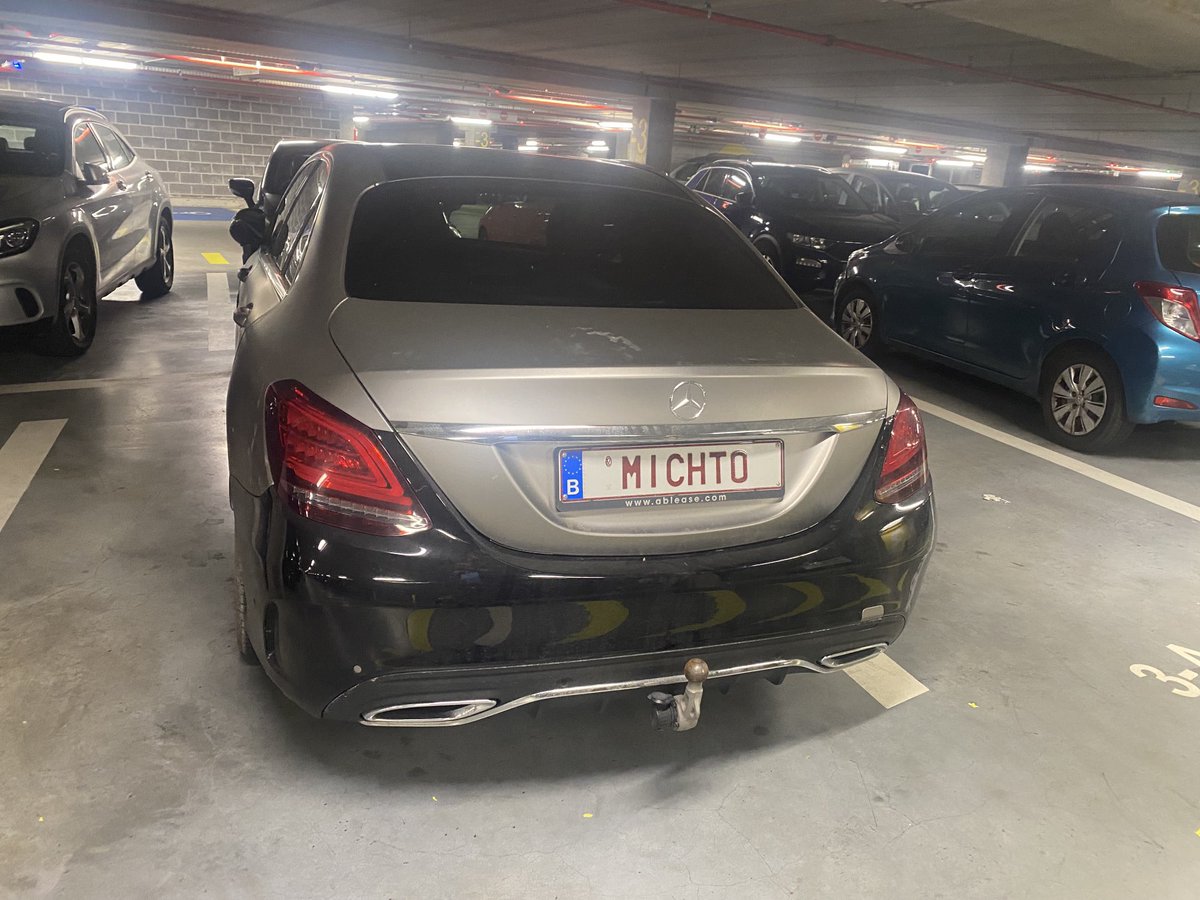 In parcare la spital. E de ai nostrii…?!?