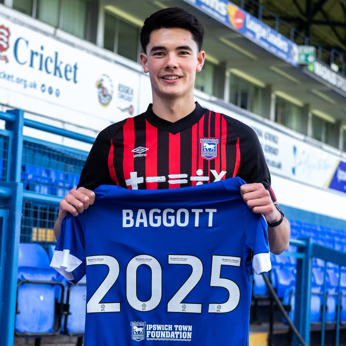 ✅ New shirt.
✅ New deal.

<a href="/BaggottElkan/">Elkan Baggott</a> | #itfc