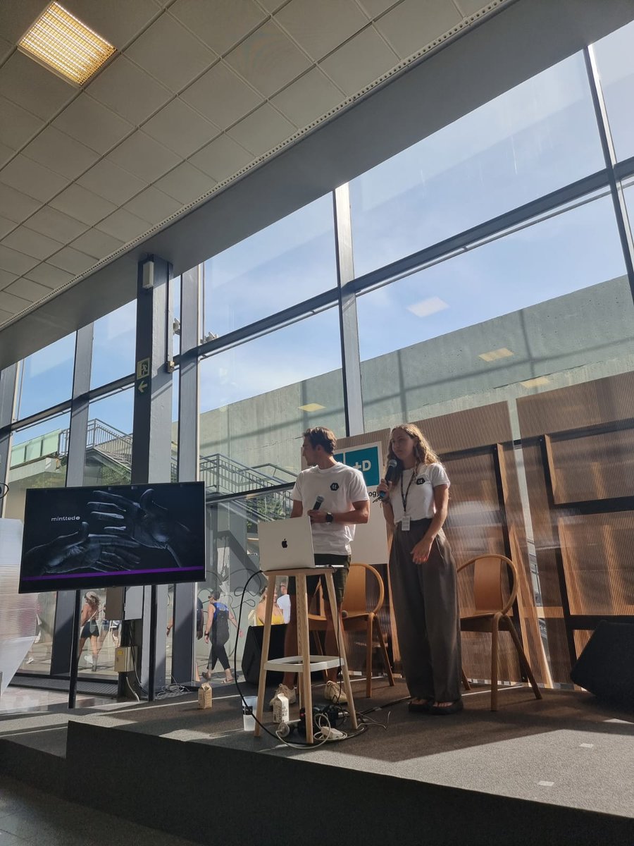 MinttedOfficial's tweet image. Diego and Irina from the team are at @sonarplusd talking about Mintted and how we help creators tokenize their communities. 

Go go go GUYS!!!

#sonarplusD