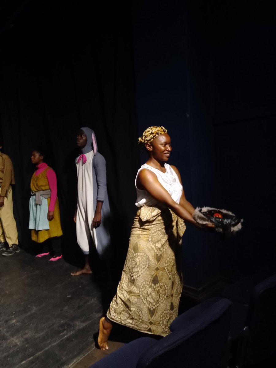 Zimbabwe Theatre Academy Graduating student in action <a href="/ZimbabweAc/">Zimbabwe Theatre Ac</a> <a href="/JasenMphepo/">Jasen Mphepo</a> <a href="/africalia/">Africalia</a>
