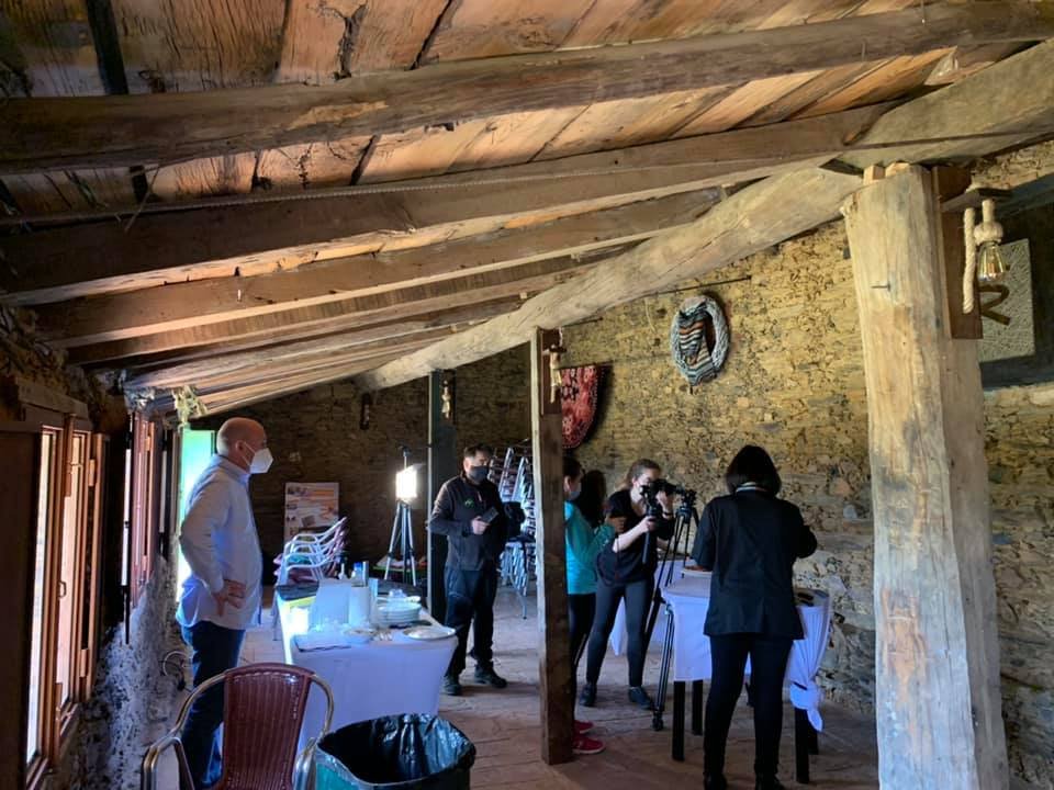 Entre bambalinas
#SierradeMonfragüe #JamonesyEmbutidos