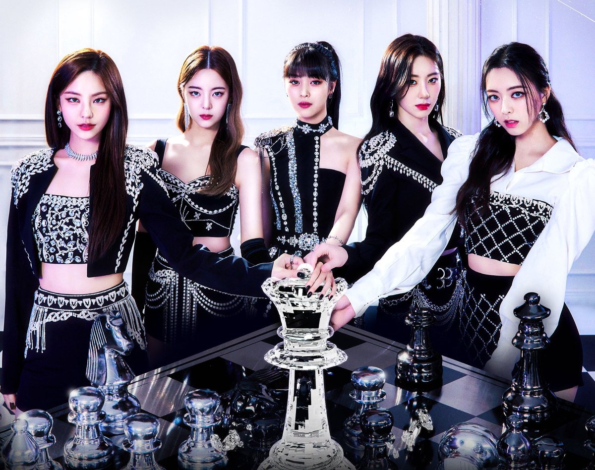 ITZYBRAZIL's tweet photo. Ficaram sabendo da nova integrante do ITZY? https://t.co/WgxWLH6rjB