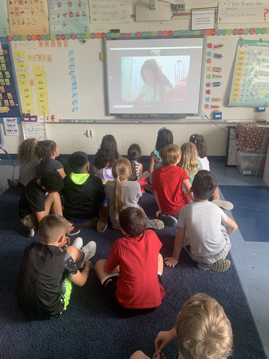 Mrs.Hoffmann tweet media