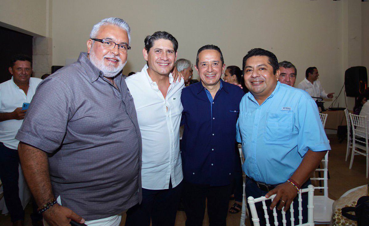 Carlos Joaquín tweet media