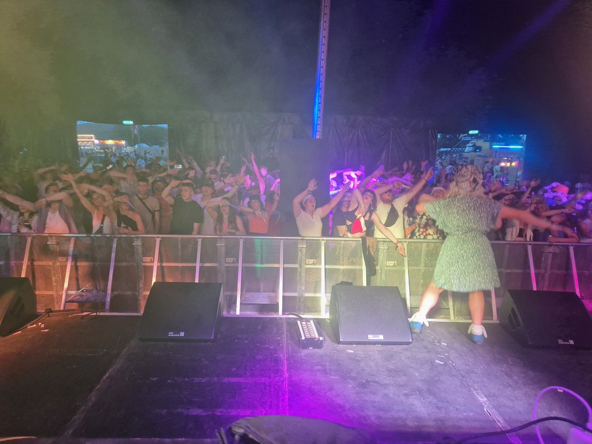 Club De Fromage tweet media