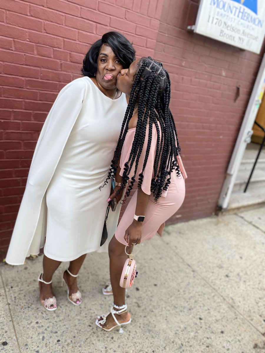 SheIsTrice's tweet photo. Swear I Love You FOREVER My Angel✨🤍💜🕊 This is Forever Mama Antic✨🙏🏾 #THEANTICSNEVERDIE 🥹Sleep In Peace Mommy✨🕊 https://t.co/Y16Efcpfvk