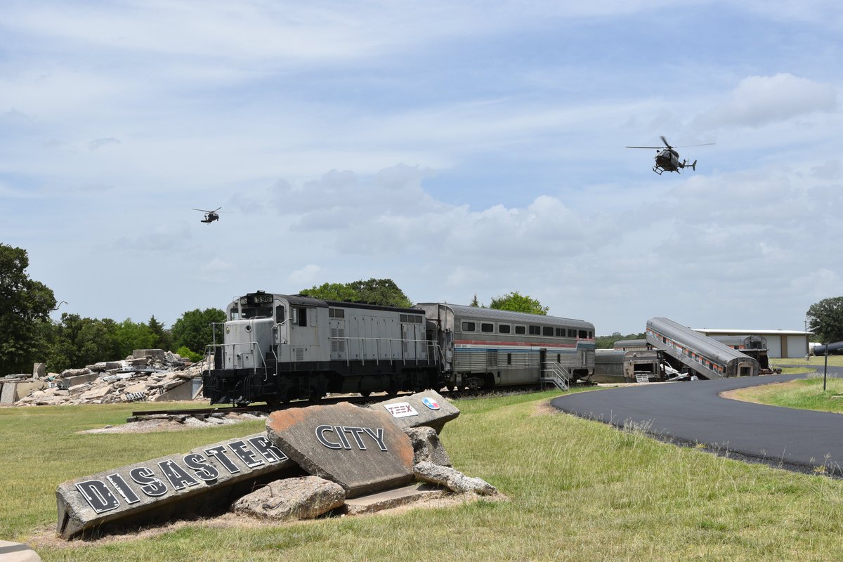 txtf1's tweet photo. Today TX-TF1 &amp; 15 rescue partners completed the 2022 SAREX training exercises. There were 16 manned &amp; 5 un-manned aircraft systems responsible for the rescue of 104 victim volunteers &amp; 3 animals. Thank you to the residents in B/CS &amp; surrounding areas for their support &amp; patience. https://t.co/DGVe24PXiU