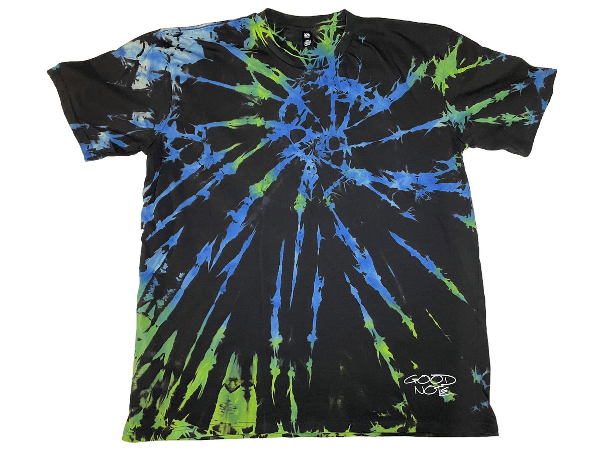 GoodNoteCo's tweet photo. 💚💙👽

#goodnote #goodnoteco #tiedye #tiedyesweatpants #tiedyeshorts #streetwear #smallbusiness https://t.co/6UgzD9qjpM