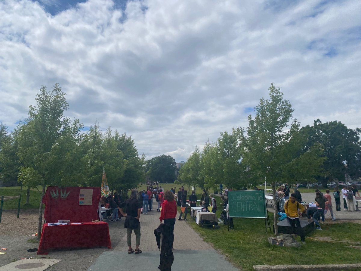 centralsd61's tweet photo. The 2022 Renaissance Fair opens to the public today at 3pm, come one, come all! #sd61learn https://t.co/hxFnbxa3u5